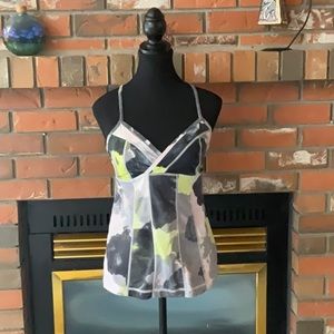 Lululemon tank M/8